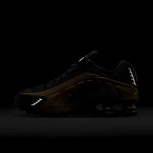 Nike Shox R4 